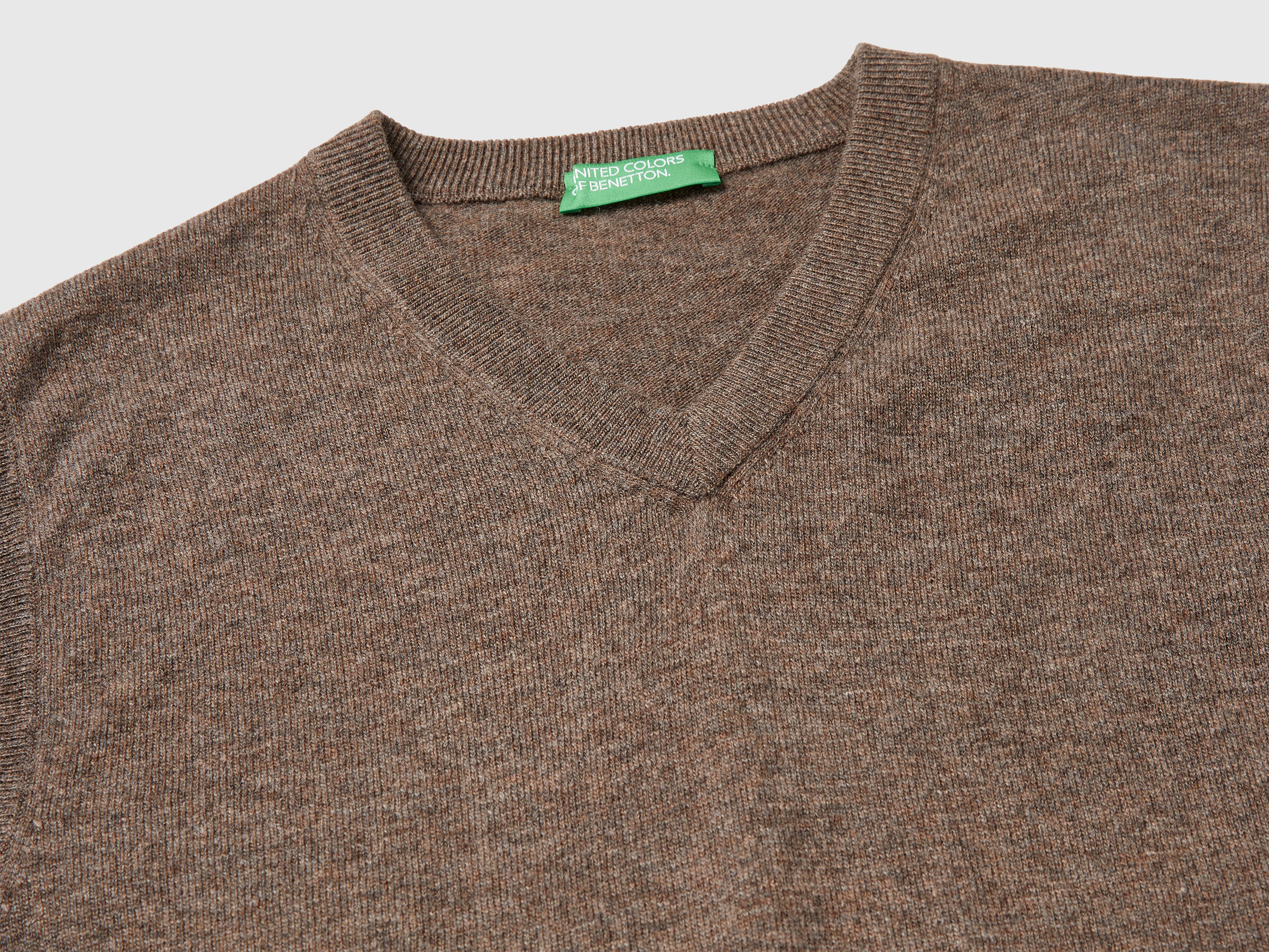 S/L V NECK SWEATER Men image number 6